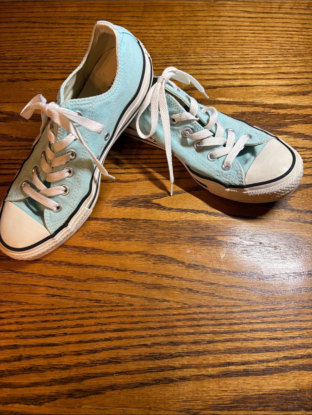 Converse Low-Top Sneakers in Aqua and White